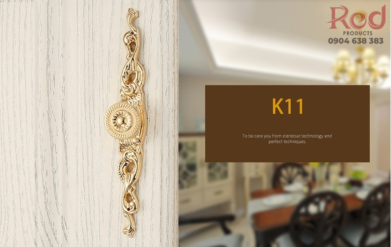 Tay nắm tủ cổ điển màu vàng luxury gold OFI.K11 sẽ tăng cường thêm vẻ đẹp sang trọng cho không gian sống của bạn. Với màu sắc ấn tượng và chất liệu mạ vàng sang trọng, đây chắc chắn là sản phẩm không thể thiếu trong việc trang trí nội thất của bạn. Xem ảnh liên quan để cảm nhận sự đẳng cấp của nó.